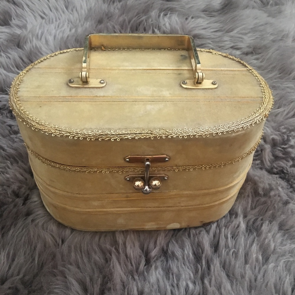 Vintage Gold Velvet over Wood Kiss-lock Purse